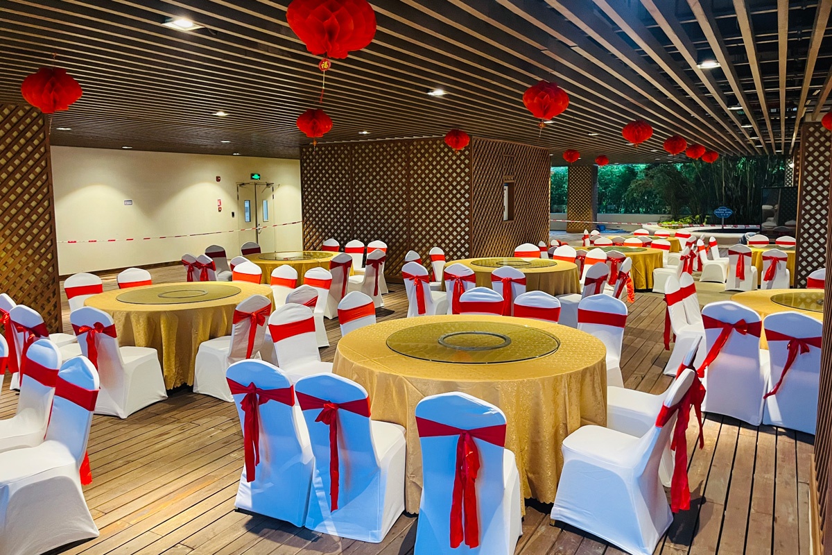 圍餐轉(zhuǎn)盤桌椅租賃